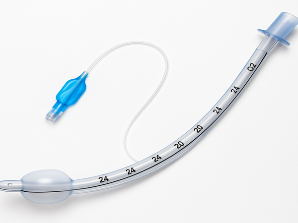 
TUBO ENDOTRACHEALE CON LUME PER ASPIRAZIONE DELLE SECREZIONI IN ZONA SOTTOGLOTTICA